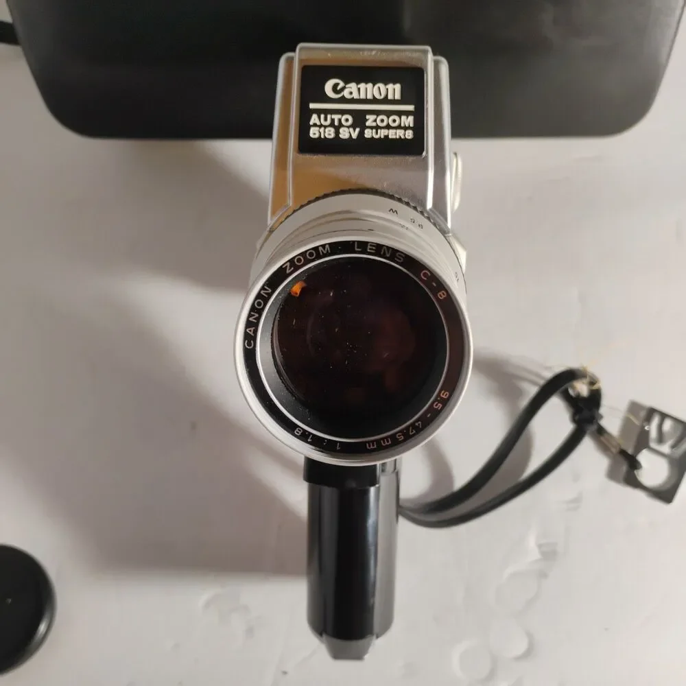 Canon Auto Zoom 518 SV Super 8 Movie Camera w/ Case - UNTESTED Parts Only